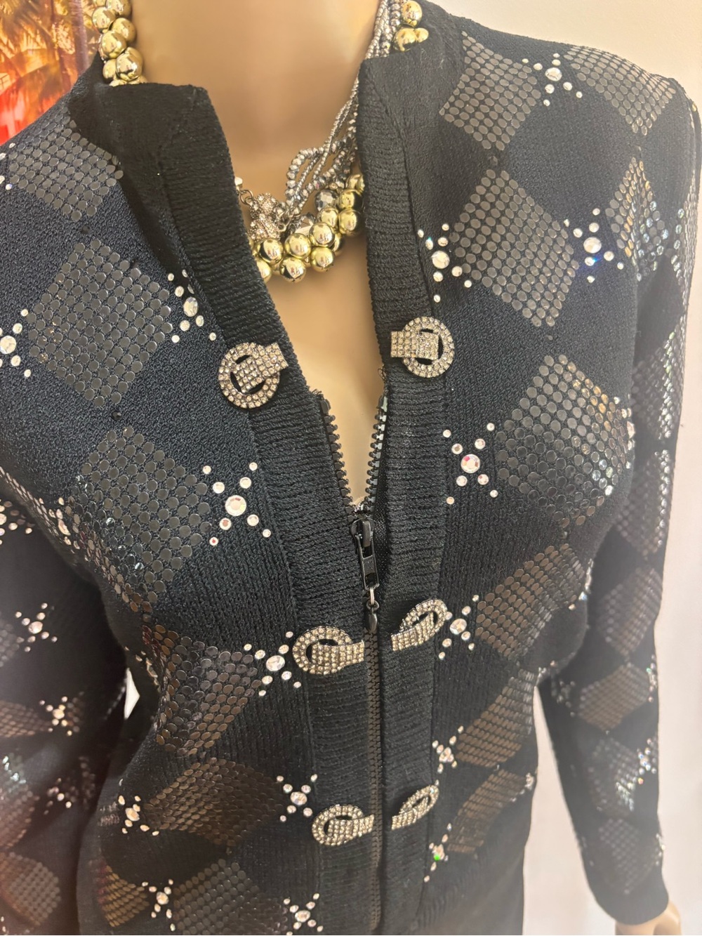 St. John Black Sequined Diamond Knit skirt suit paillettes studs 10 M crystals - Picture 6 of 14